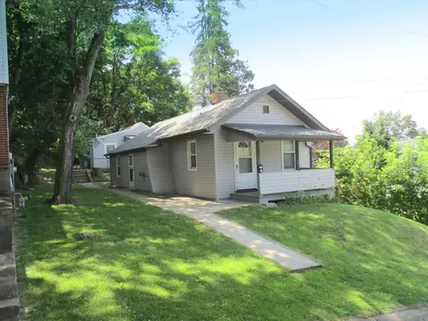 612 Dippold Ave, Baden, PA 15005