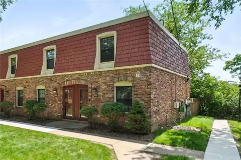 1216 Pennsbury Blvd #368, Pittsburgh, PA 15205