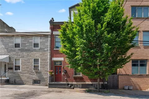 160 45th St, Pittsburgh, PA 15201