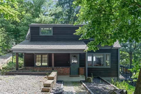 2974 Strachan Ave, Pittsburgh, PA 15216
