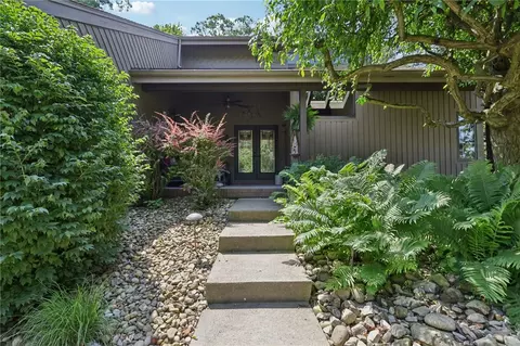 2044 Lake Marshall Dr, Gibsonia, PA 15044