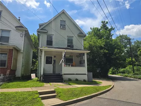 549 W Wayne St, Butler, PA 16001