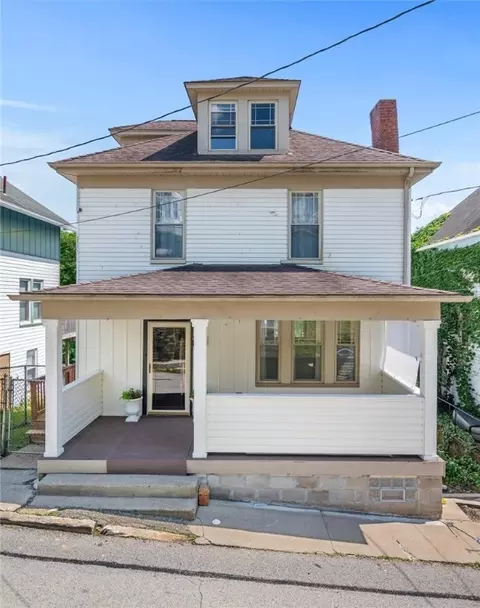 530 Franklin St, Freeport, PA 16229