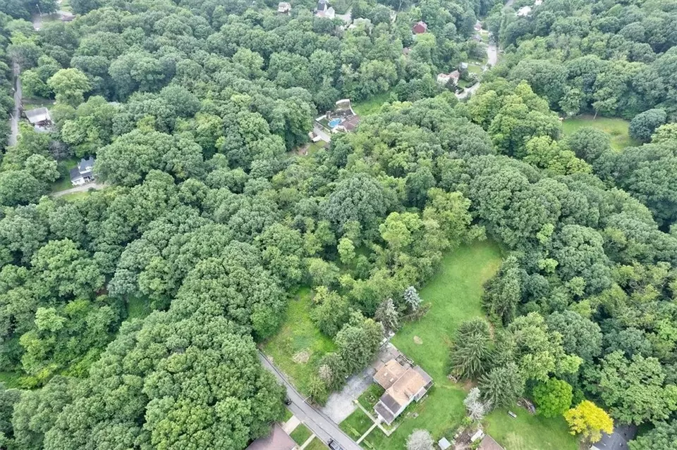 View/Area - 309 Preston Ave, Pittsburgh, PA 15214 photo 5 of 9