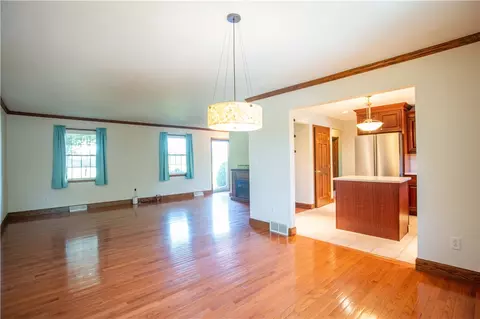 103 Mowry Rd, Monaca, PA 15061 photo 10