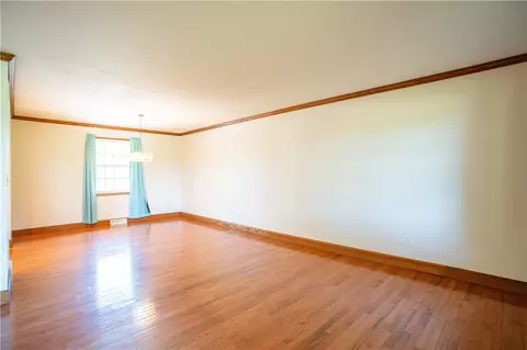 103 Mowry Rd, Monaca, PA 15061 photo 9