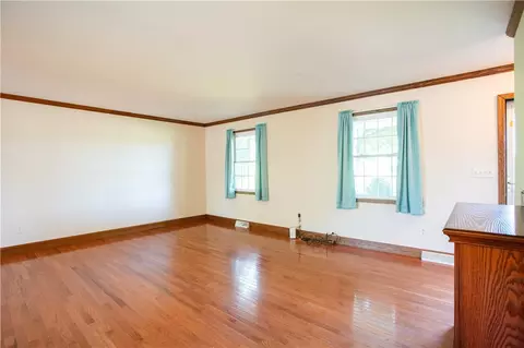 103 Mowry Rd, Monaca, PA 15061 photo 8