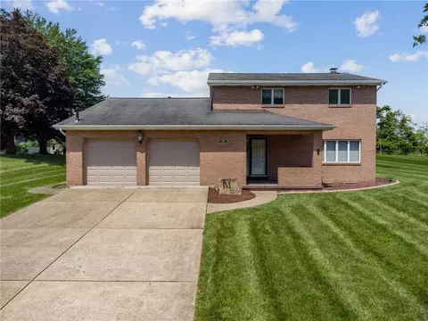318 Edgewood Ave, Trafford, PA 15085