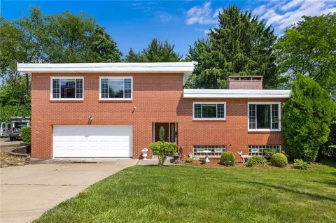 1145 Edward Dr, Pittsburgh, PA 15227