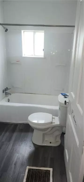 Bath - 126 Mills Ave, Braddock, PA 15104 photo 1 of 2
