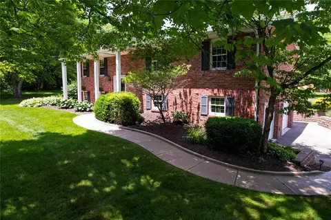 426 Unionville Rd, Butler, PA 16001