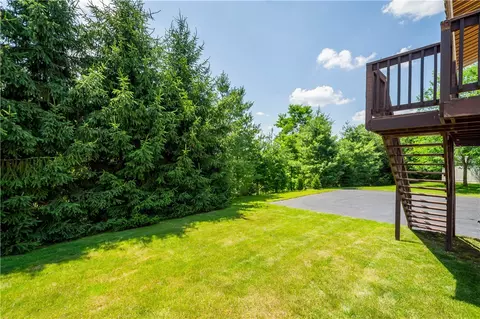 Exterior - 206 Buckeye Ct, Eighty Four, PA 15330 photo 11 of 11