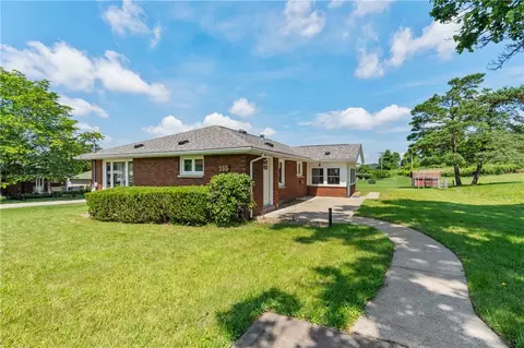 235 Vernon Ave, Belle Vernon, PA 15012