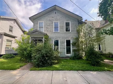 1316 Otter St, Franklin, PA 16323