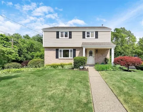 1031 Fiddleback Dr, Mckees Rocks, PA 15136
