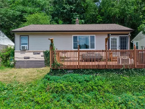 339 Foster Rd, North Versailles, PA 15137