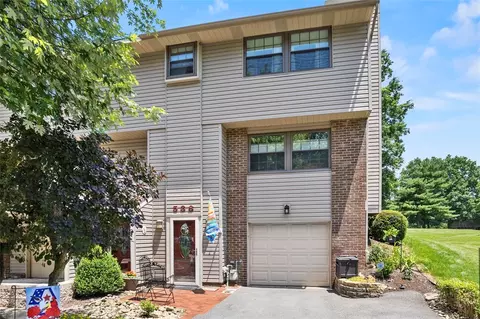 538 Hunters Path Rd, Bridgeville, PA 15017