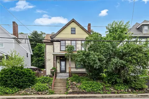 1355 5th Ave, Freedom, PA 15042