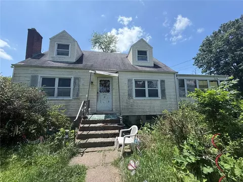 2425 Degenhardt Rd, Gibsonia, PA 15044