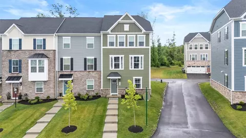 5042 Spruce Rd, Gibsonia, PA 15044