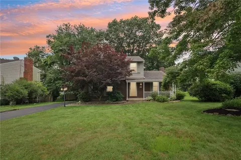 108 Colonial Dr, Sewickley, PA 15143