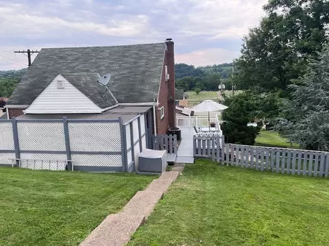 1305 Toman Ave, Clairton, PA 15025