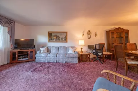 112 Siebert, Pittsburgh, PA 15237 photo 2