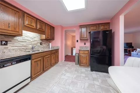 112 Siebert, Pittsburgh, PA 15237 photo 6