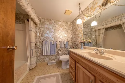 112 Siebert, Pittsburgh, PA 15237 photo 22