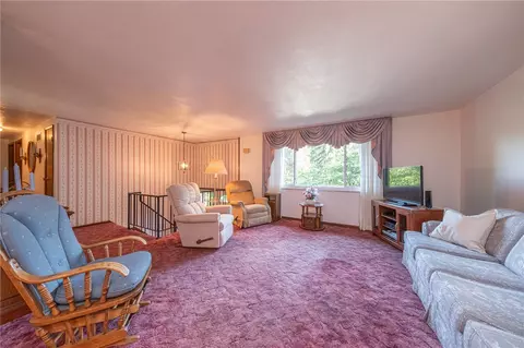 112 Siebert, Pittsburgh, PA 15237 photo 4