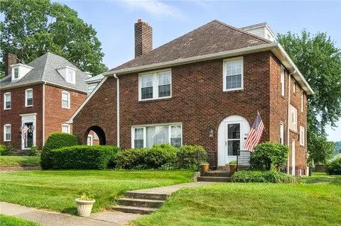 86 Park Pl E, Midland, PA 15059