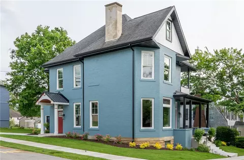 120 N St Clair St, Ligonier, PA 15658