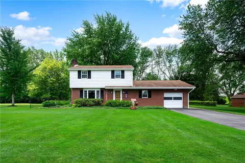 150 Stewart Dr, Butler, PA 16002