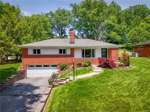 119 Southern Hilands Dr, Pittsburgh, PA 15241