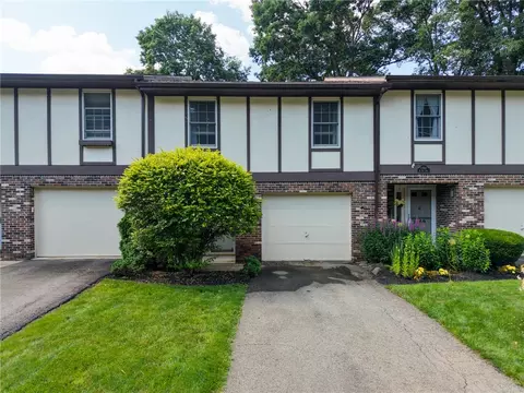 2352 Big Rock Rd, Allison Park, PA 15101