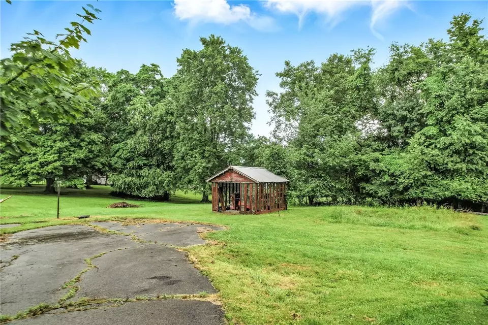Exterior - 2796 Ivanhoe Rd, Sharpsville, PA 16150 photo 5 of 5