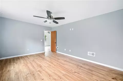 Bedroom - 2796 Ivanhoe Rd, Sharpsville, PA 16150 photo 1 of 6