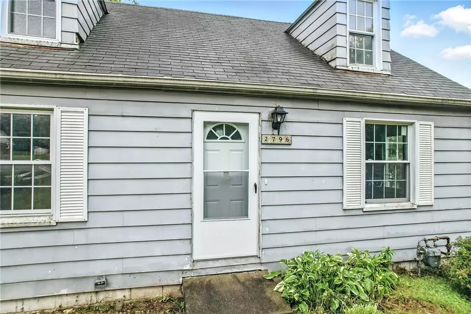 Exterior - 2796 Ivanhoe Rd, Sharpsville, PA 16150 photo 3 of 5