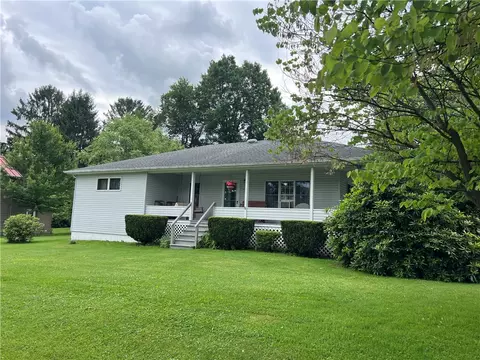 968 Fredonia Rd, Stoneboro, PA 16153