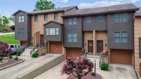 590 Woodmere Dr #3, New Stanton, PA 15672