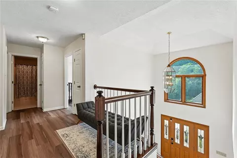 Entry Way - 275 Jefferson St, Export, PA 15632 photo 4 of 4