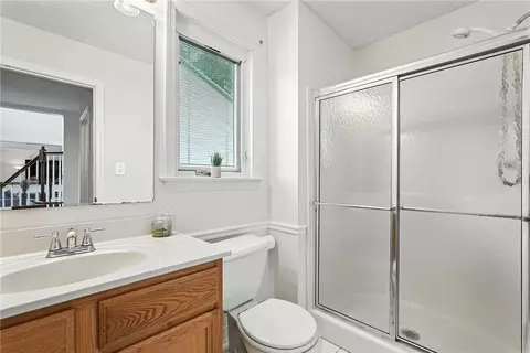 Bath - 275 Jefferson St, Export, PA 15632 photo 1 of 6