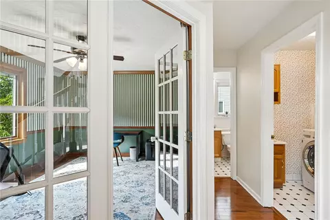 Entry Way - 275 Jefferson St, Export, PA 15632 photo 3 of 4