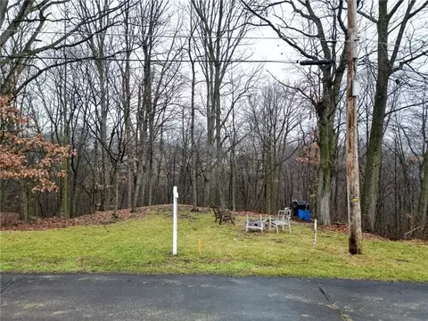00000 Front Rd, Monaca, PA 15061