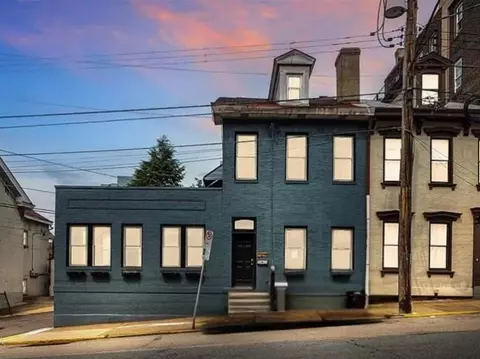 375 12 Main St, Pittsburgh, PA 15201