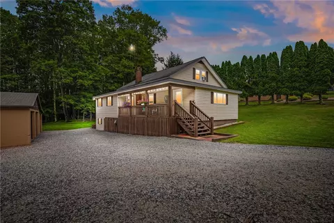 438 Camp Dr, Windber, PA 15963