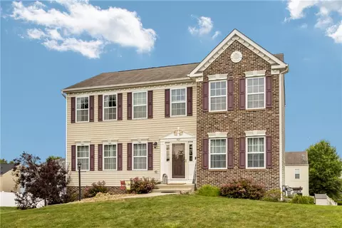 421 Colt Cir, Clinton, PA 15026