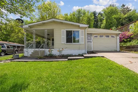 150 Sheffield Dr, Delmont, PA 15626