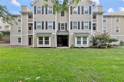 3011 Lenox Oval, Pittsburgh, PA 15237