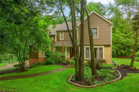 224 Seasons Dr, Wexford, PA 15090